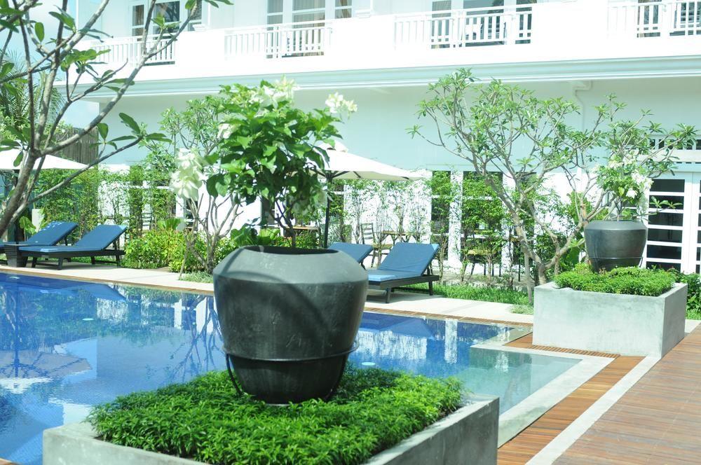 Amber Angkor Villa Hotel & Spa Siem Reap Exterior photo